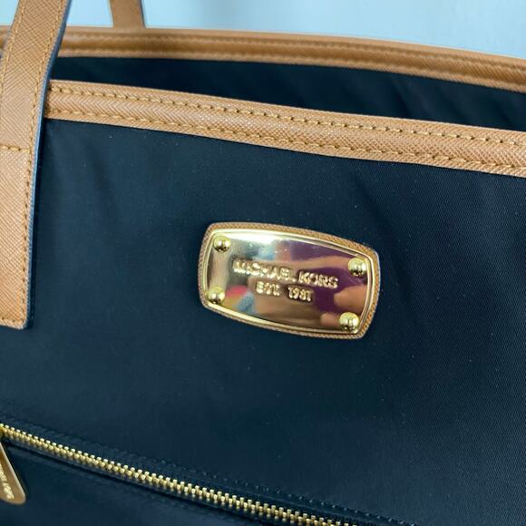 Michael Kors Kempton Black Nylon Tote - Picture 2 of 7